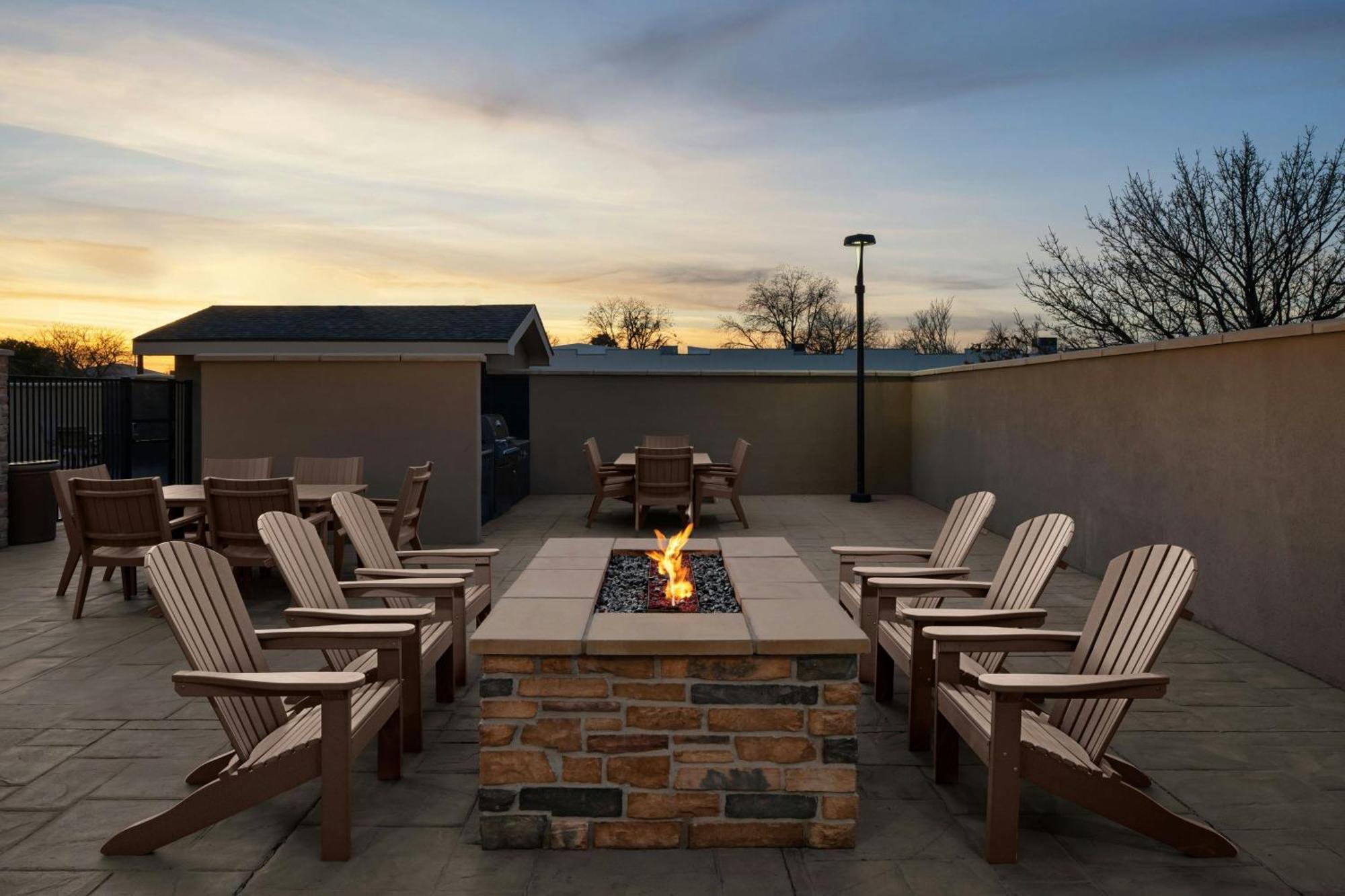Towneplace Suites By Marriott Carlsbad Extérieur photo